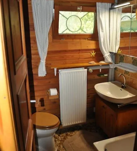 Blockhaus Bis 6 Personen Kamin Und Hund بيت للعطل *
