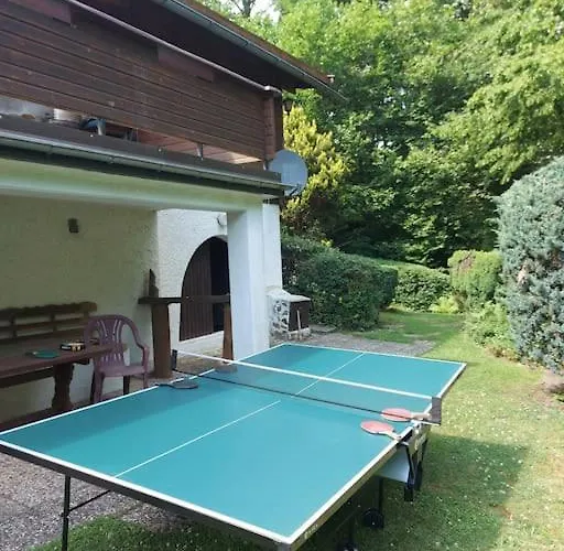 بيت للعطل Blockhaus Bis 6 Personen Kamin Und Hund Wieda